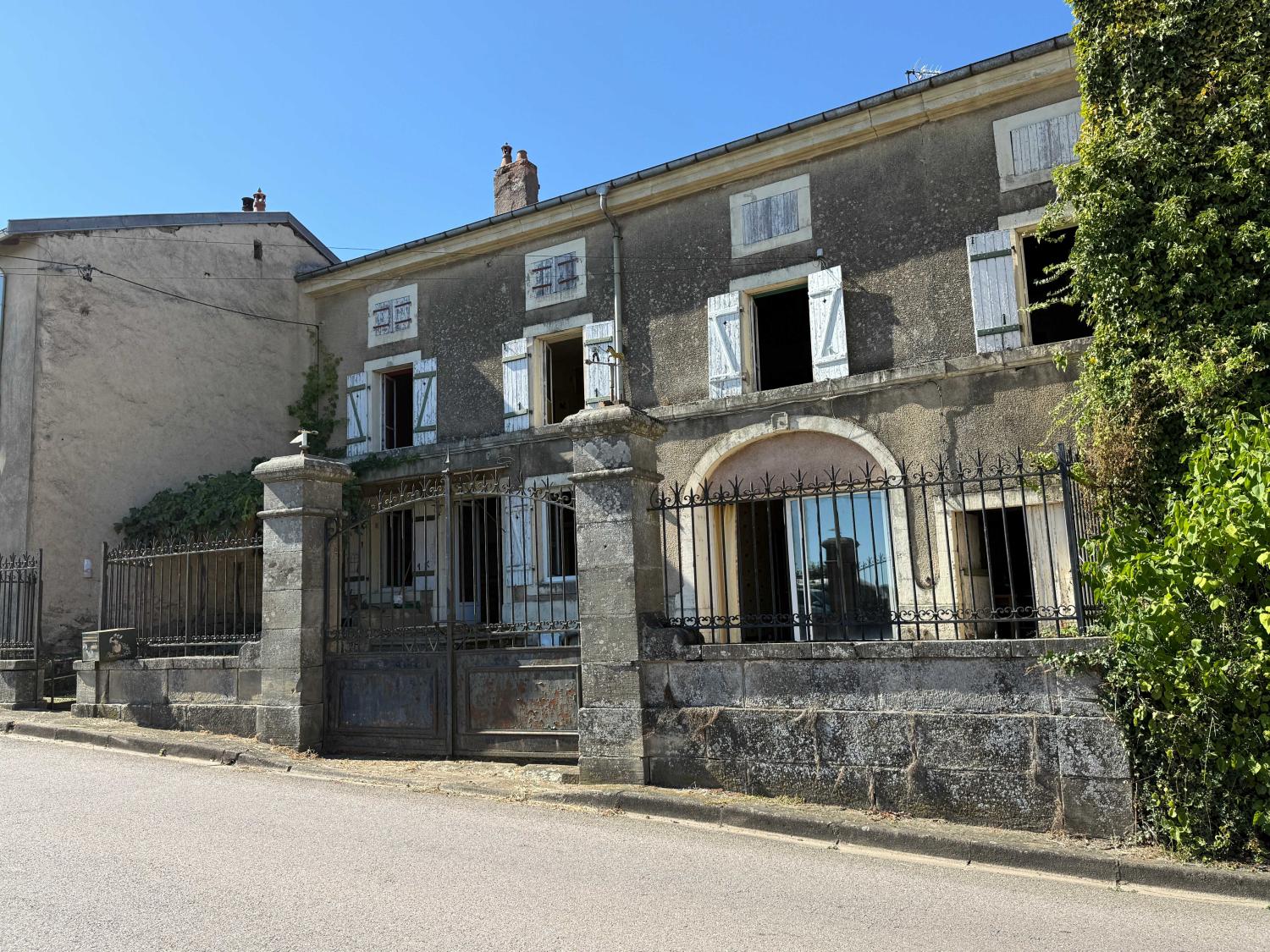  te koop herenhuis Châtillon-sur-Saône Vogezen 1