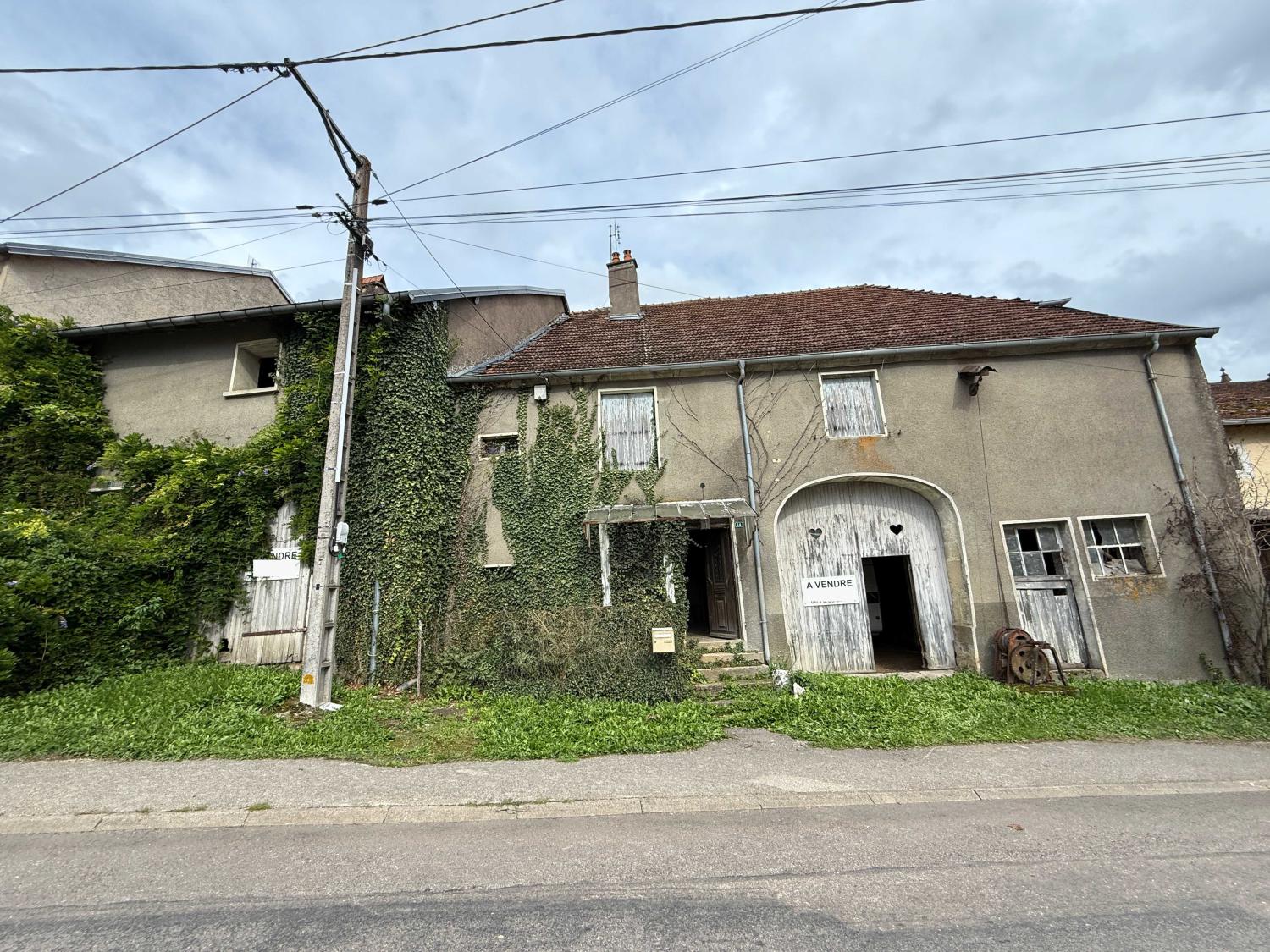  te koop dorpsboerderij Jussey Haute-Saône 3