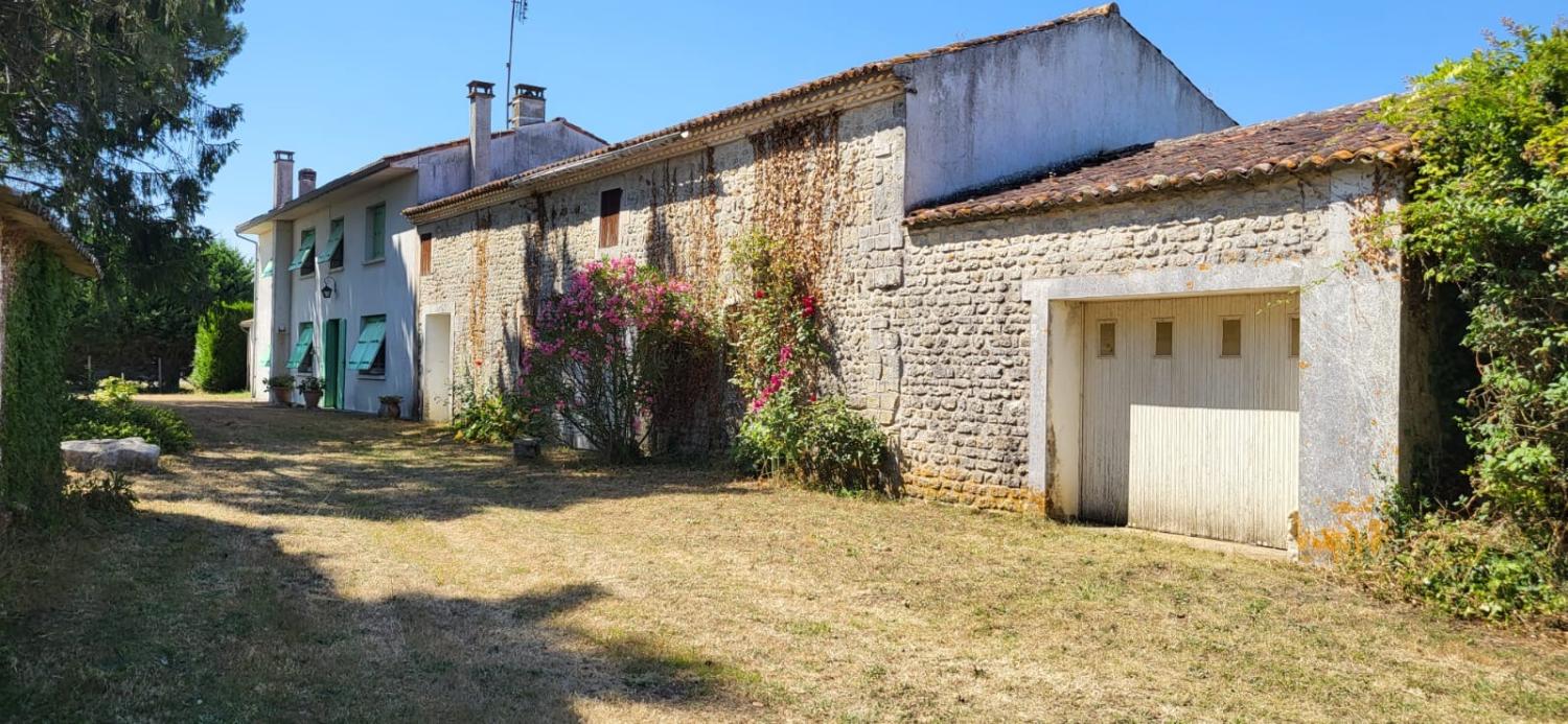  te koop huis Saint-André-de-Lidon Charente-Maritime 4