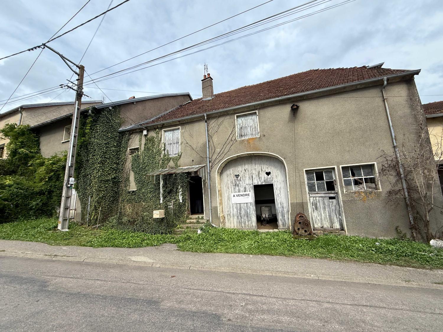  te koop dorpsboerderij Jussey Haute-Saône 36