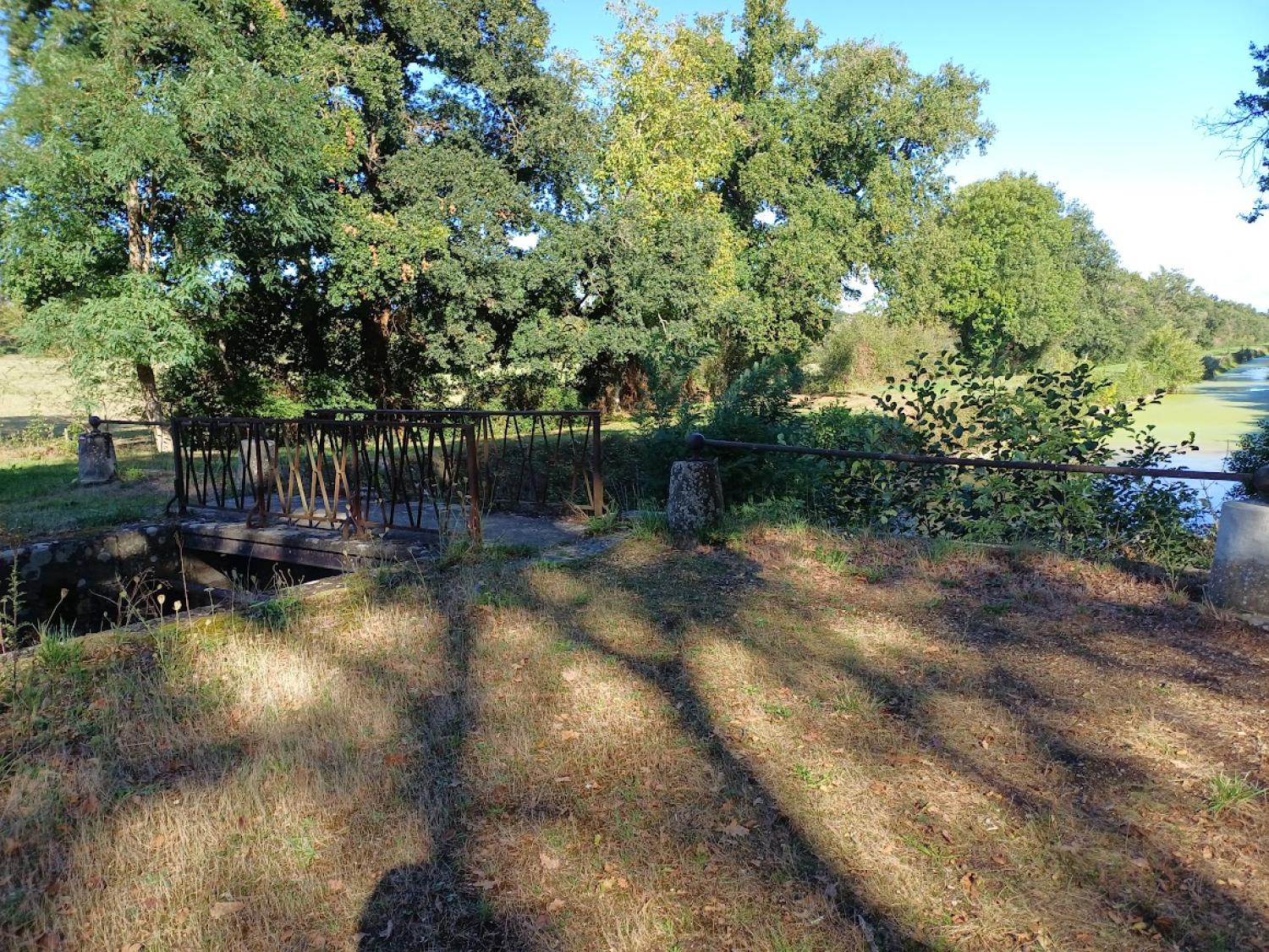  te koop huis Épineuil-le-Fleuriel Cher 14