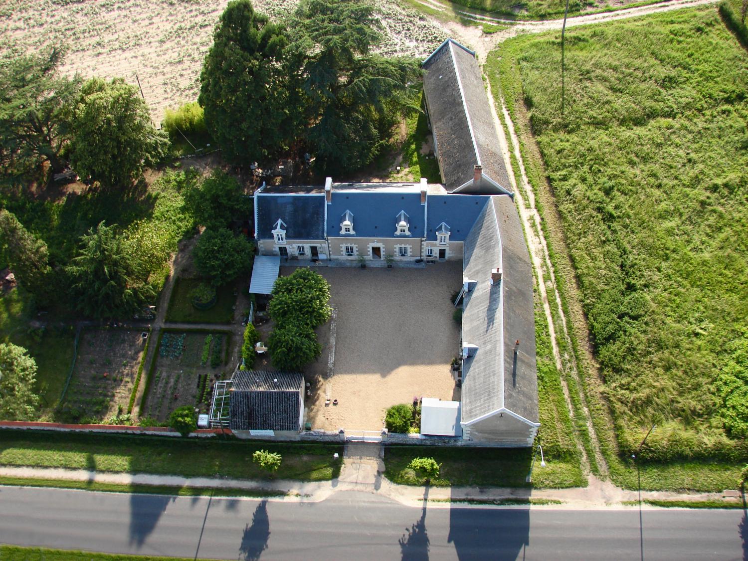  te koop gîtes/ chambres d'hôtes Couddes Loir-et-Cher 1