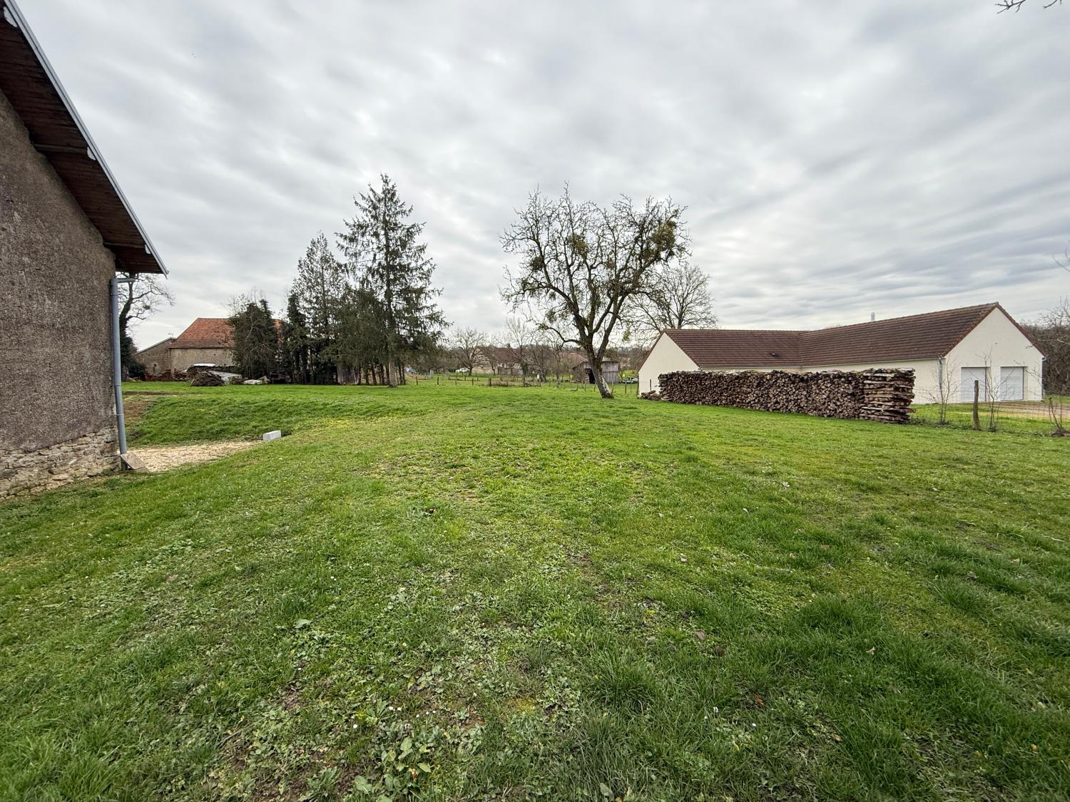  te koop vrijstaand Jussey Haute-Saône 35