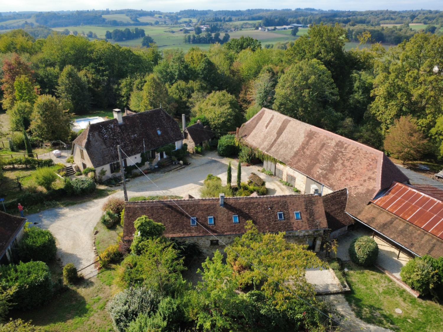 te koop huis met gîte Meuzac Haute-Vienne 1