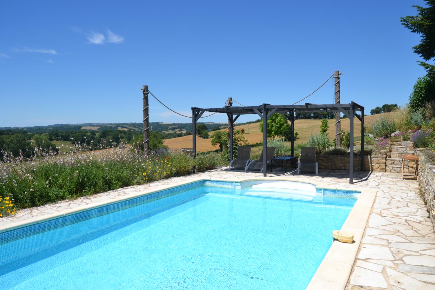 te koop huis met gîte Bor-et-Bar Aveyron 2
