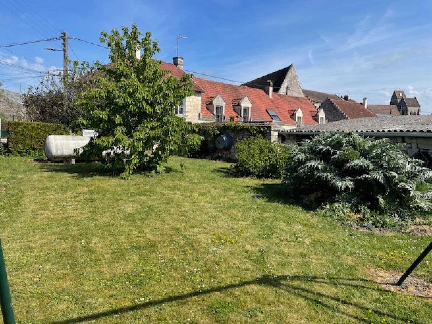 te koop huis met gîte Vez Oise 16