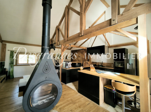 Saint-Cyr-les-Champagnes Dordogne vrijstaand foto