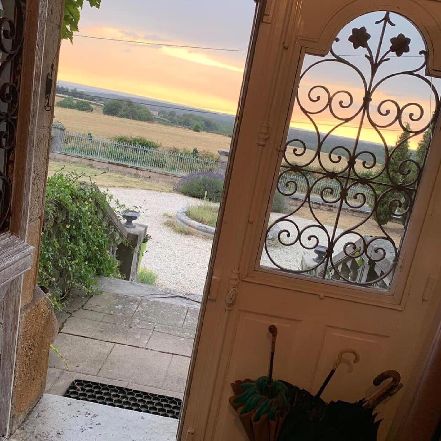  te koop gîtes/ chambres d'hôtes Le Brethon Allier 3