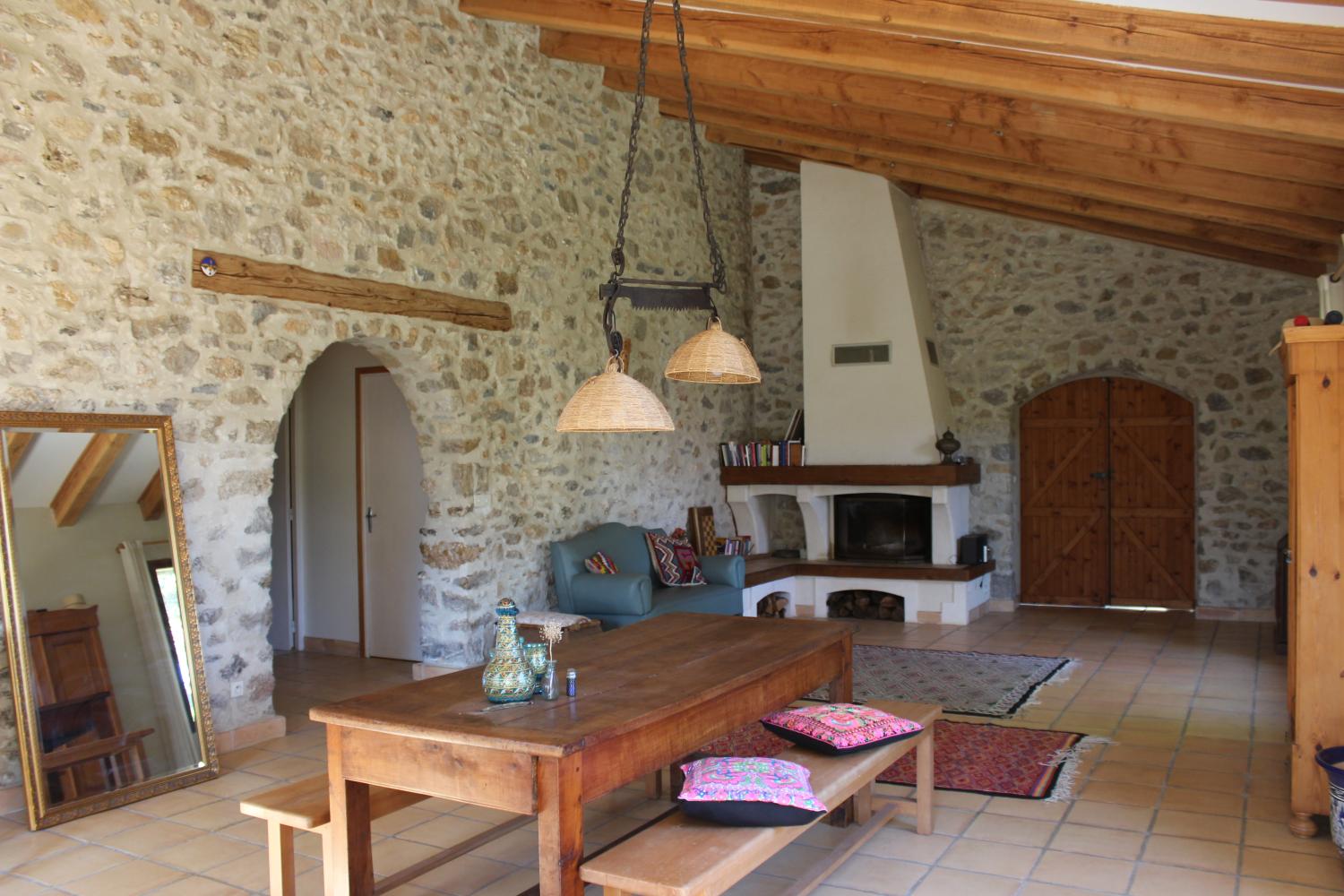  te koop dorpshuis Fontjoncouse Aude 4