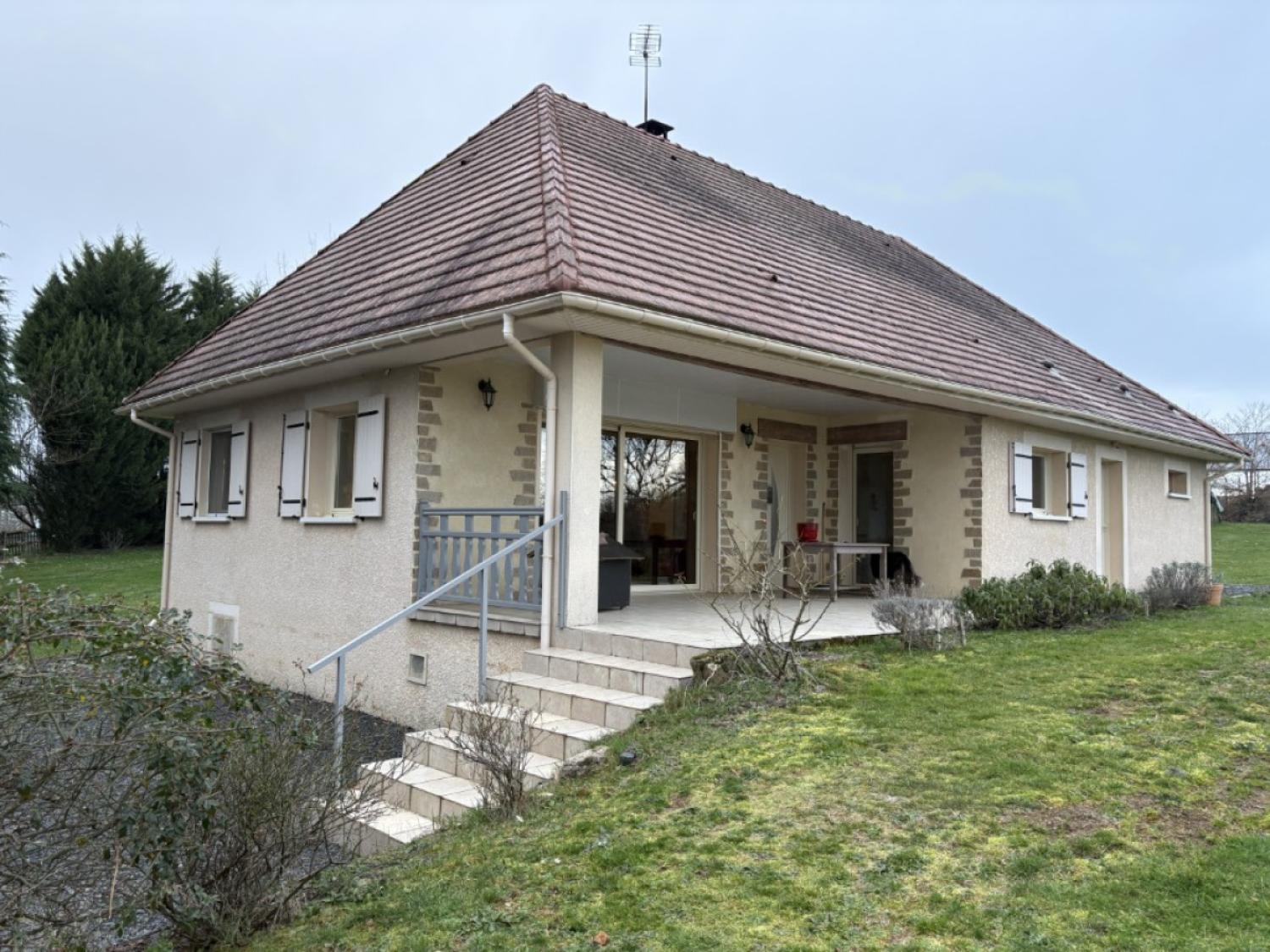  te koop vrijstaand Vignols Corrèze 2