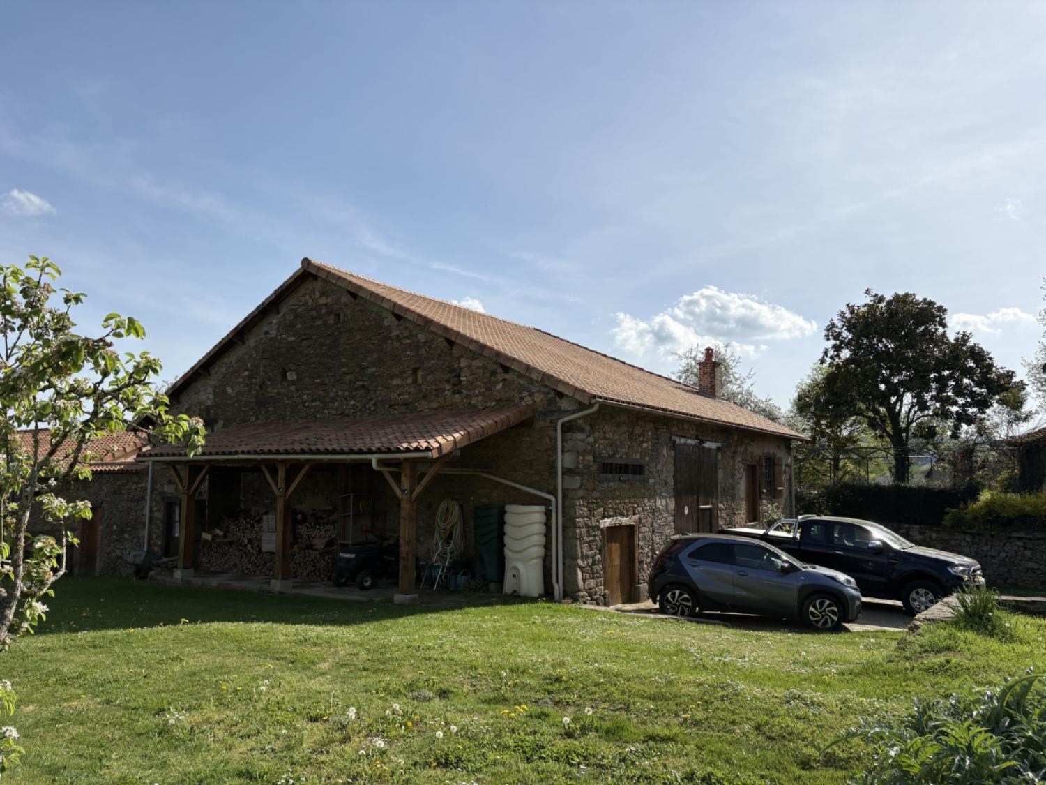 te koop huis met gîte Nexon Haute-Vienne 2
