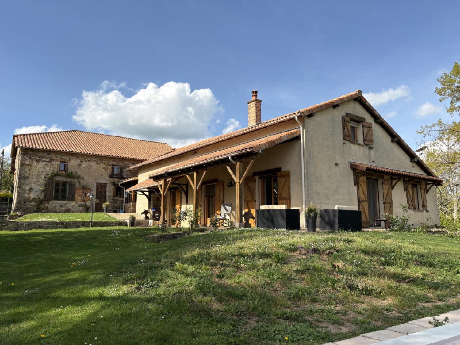 te koop huis met gîte Nexon Haute-Vienne 1