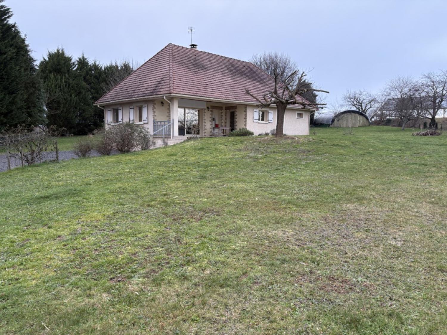  te koop vrijstaand Vignols Corrèze 1