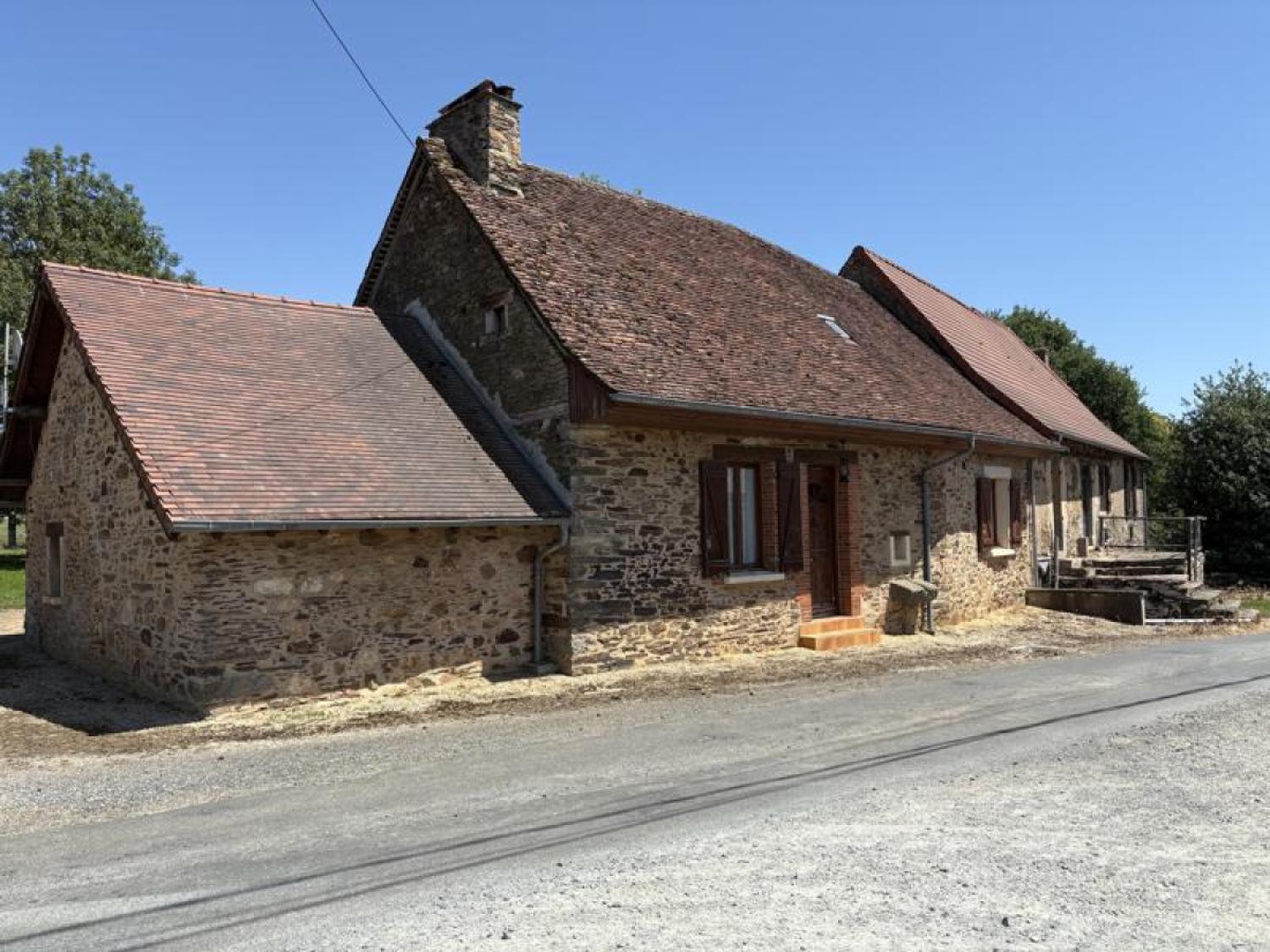  te koop huis met gîte Beyssenac Corrèze 2