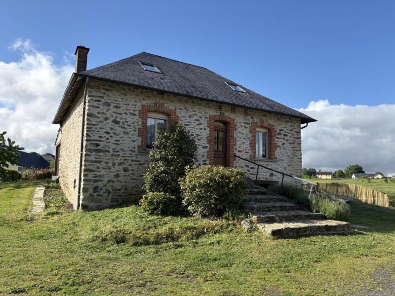  te koop vrijstaand Lubersac Corrèze 2