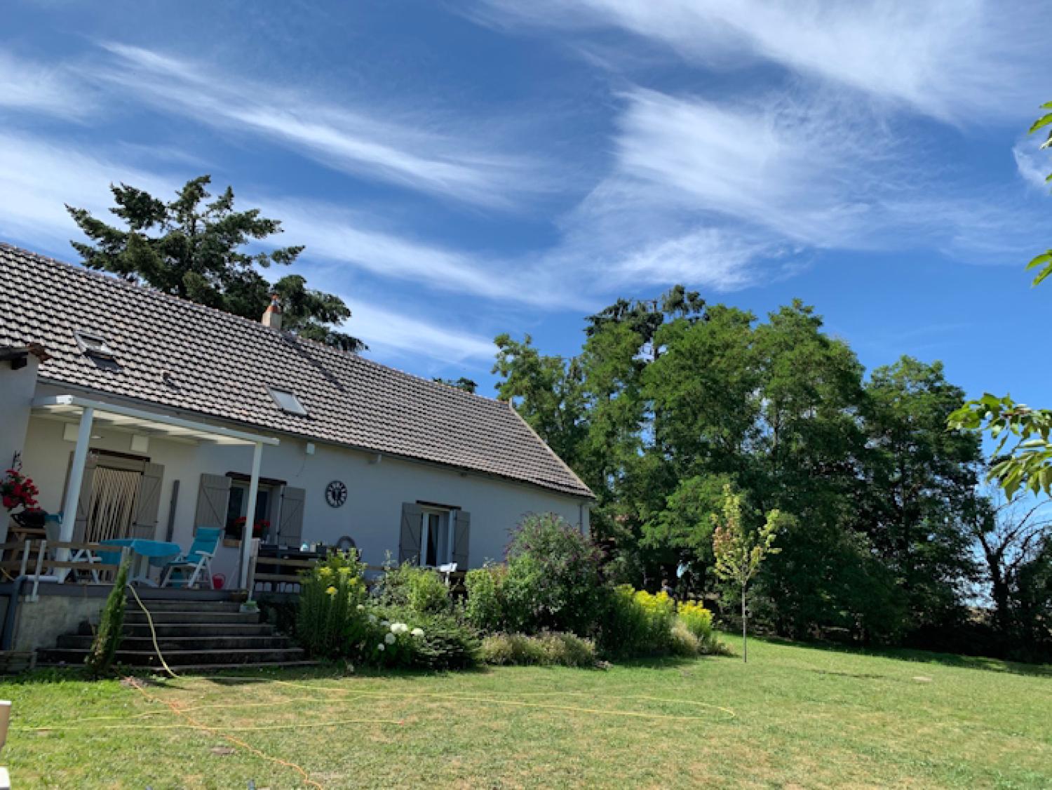 te koop vrijstaand Cronat Saône-et-Loire 26