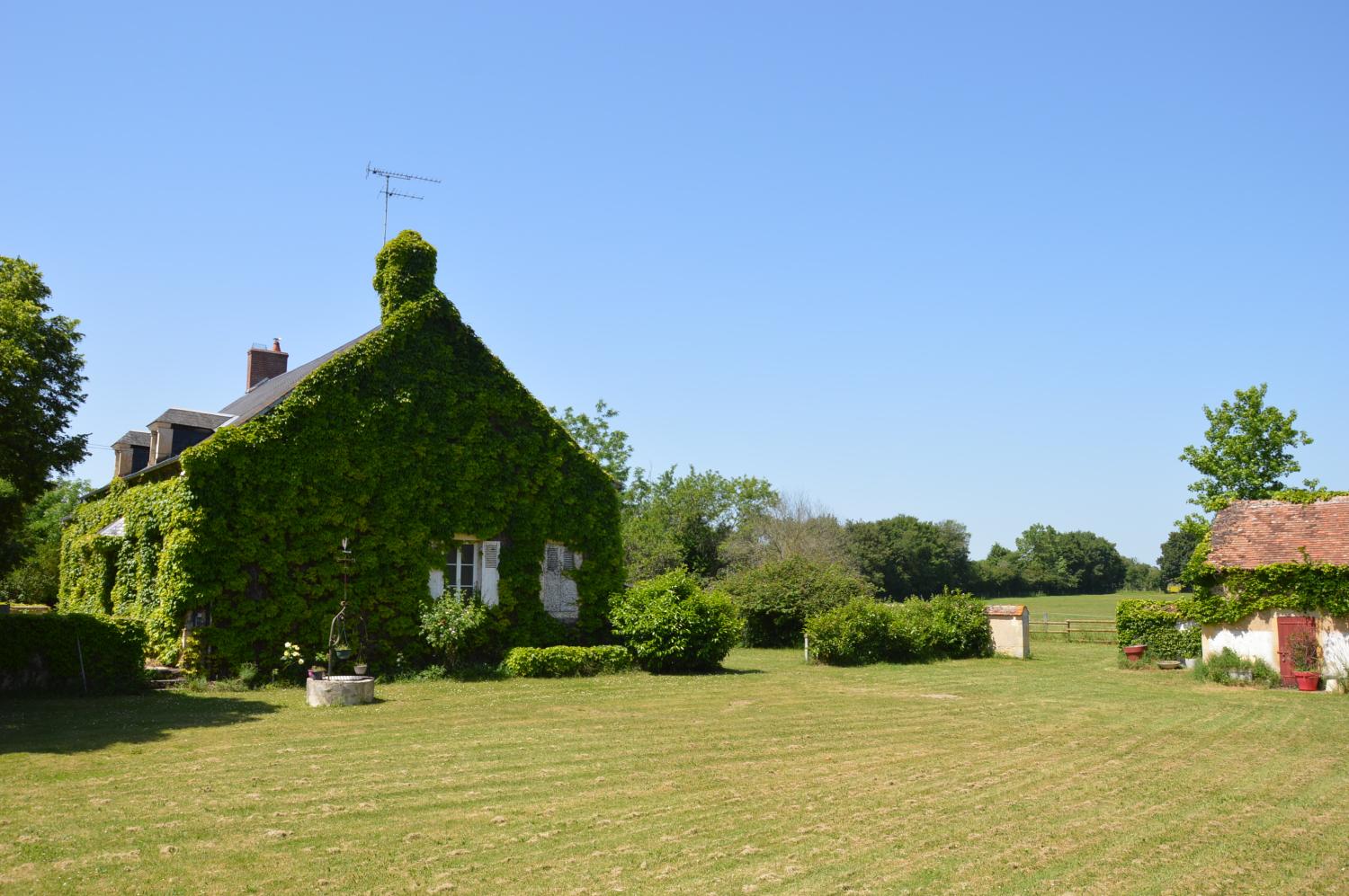  te koop landgoed La Guerche-sur-l'Aubois Cher 2