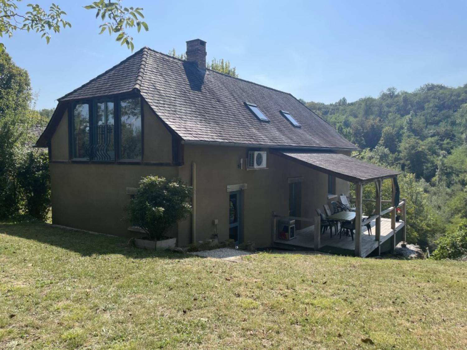 te koop huis met gîte Perpezac-le-Blanc Corrèze 1