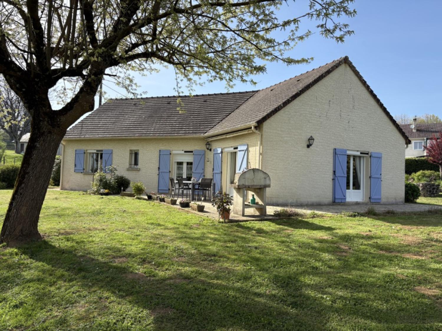 te koop vrijstaand Beyssac Corrèze 1