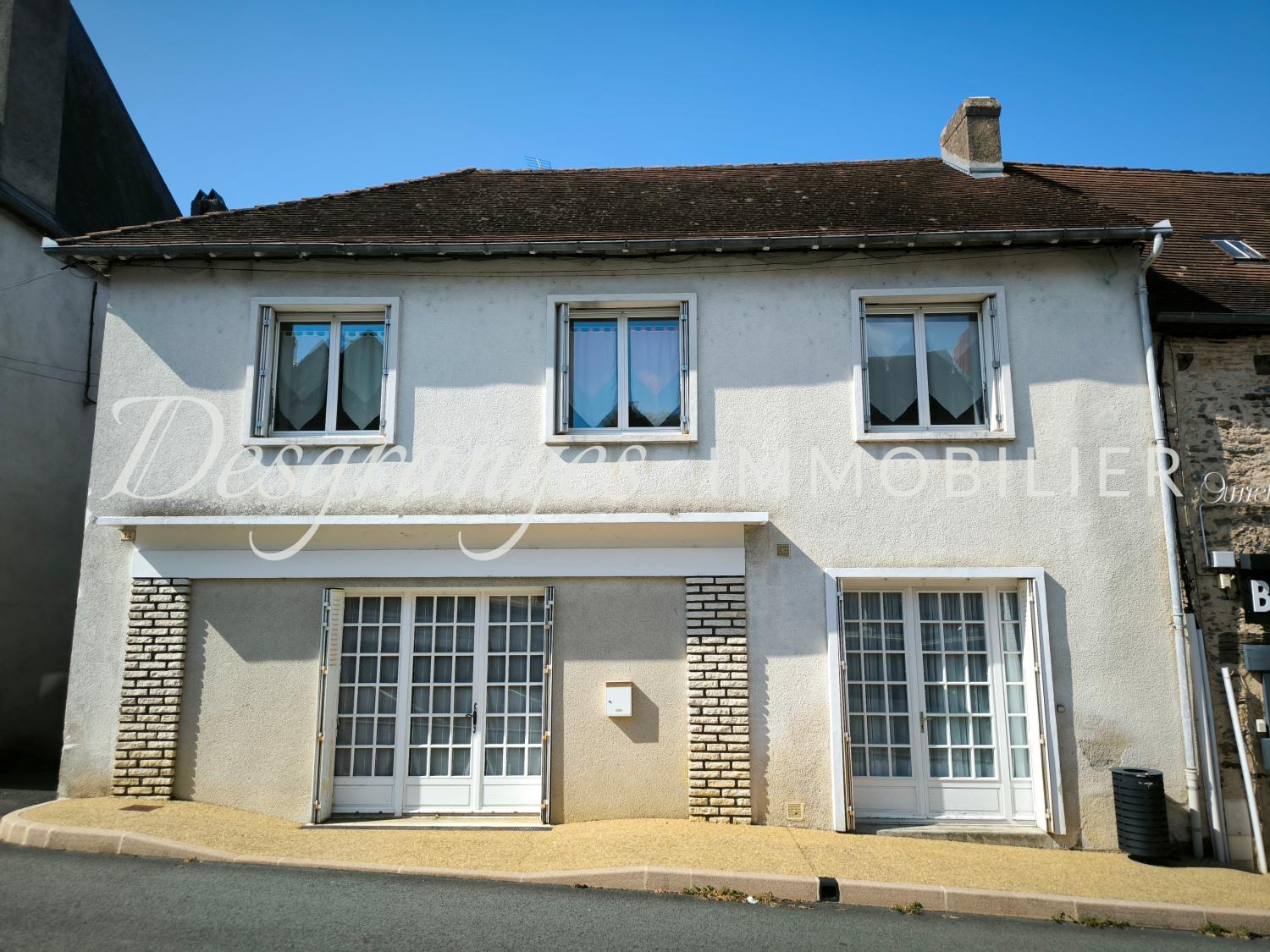  te koop dorpshuis Payzac Dordogne 1