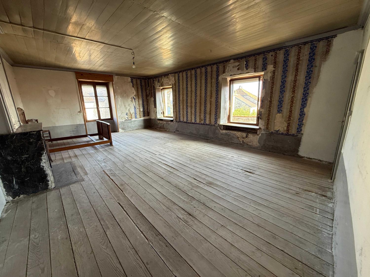  te koop dorpsboerderij Melay Haute-Marne 10