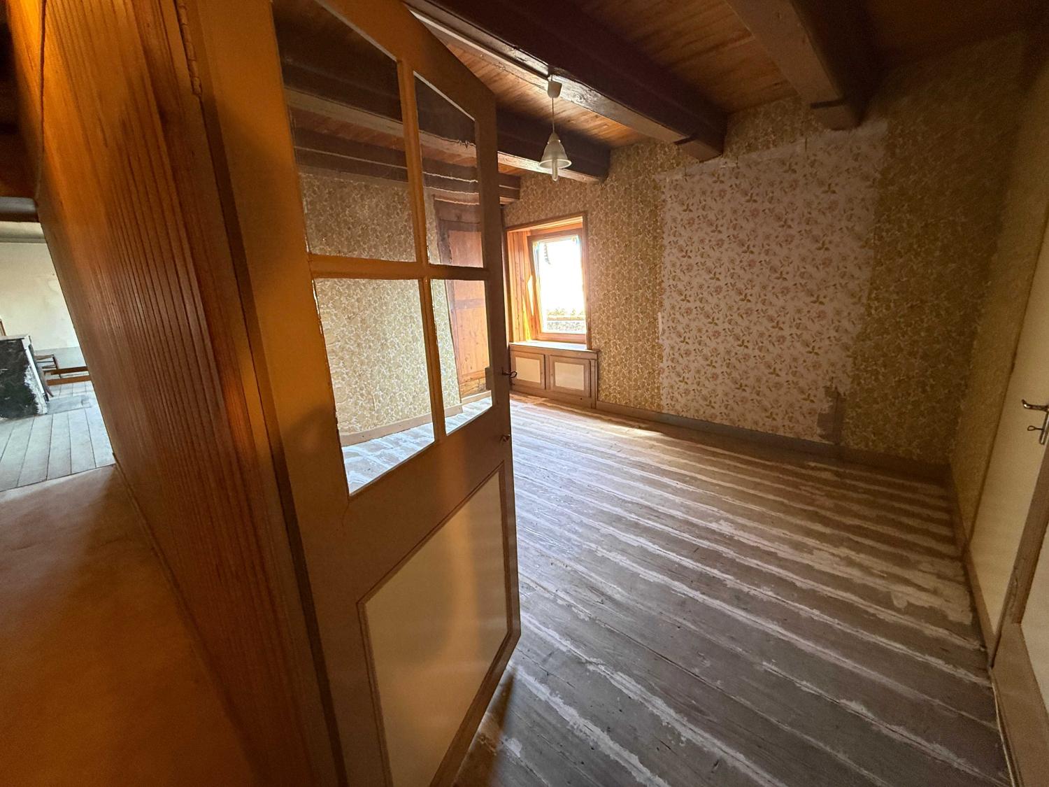  te koop dorpsboerderij Melay Haute-Marne 9