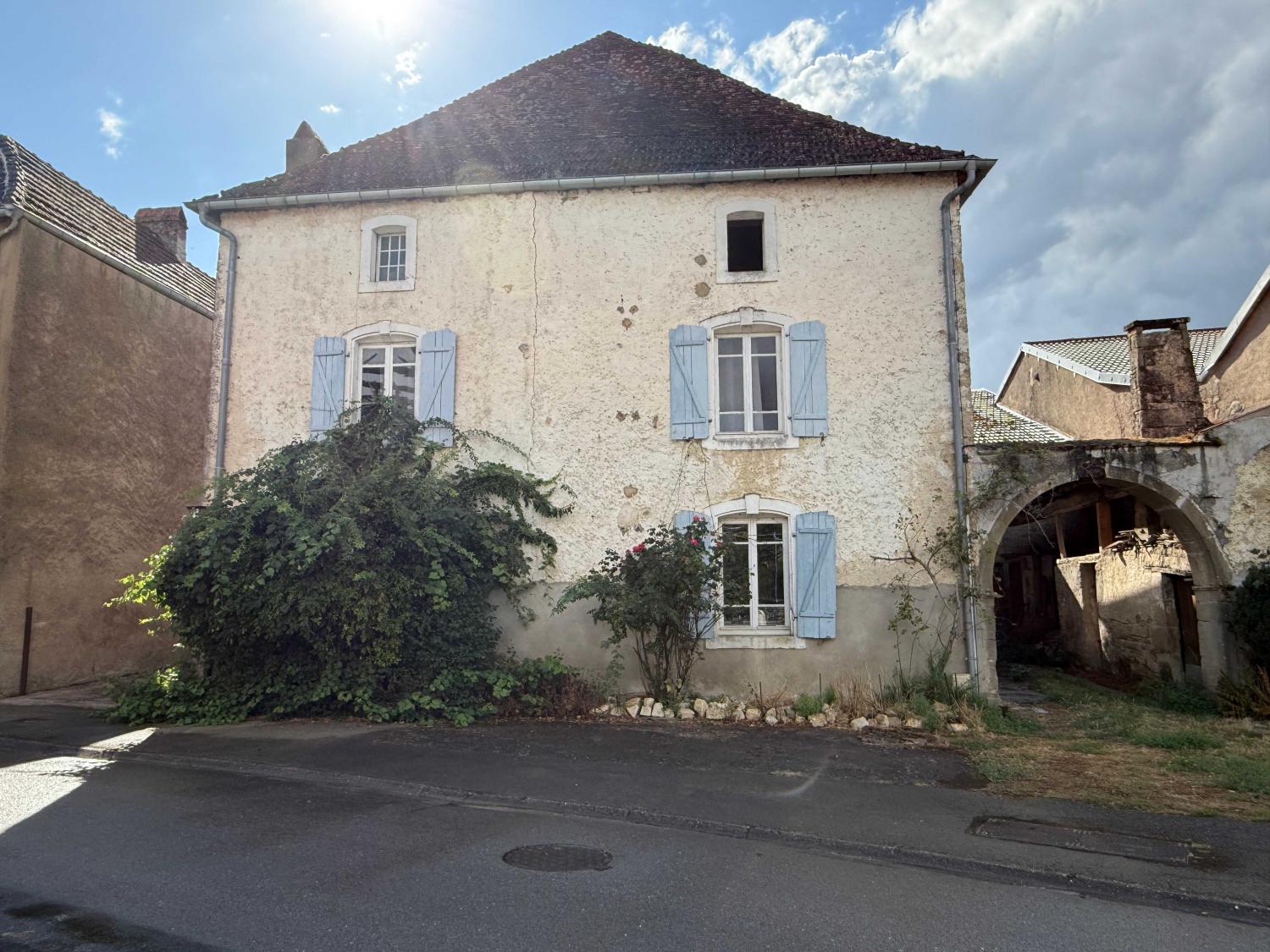  te koop dorpshuis Melay Haute-Marne 1