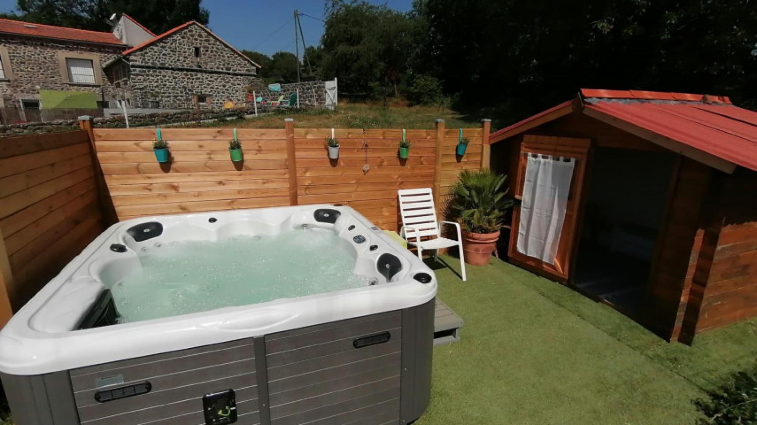 te koop huis met gîte Saint-Pons Ardèche 16